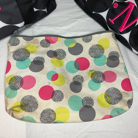 Thirty One - Lot Of 6 - 2 medium utility totes + 2 tops & 1 zipper & 1 cosmetic - Picture 7 of 12